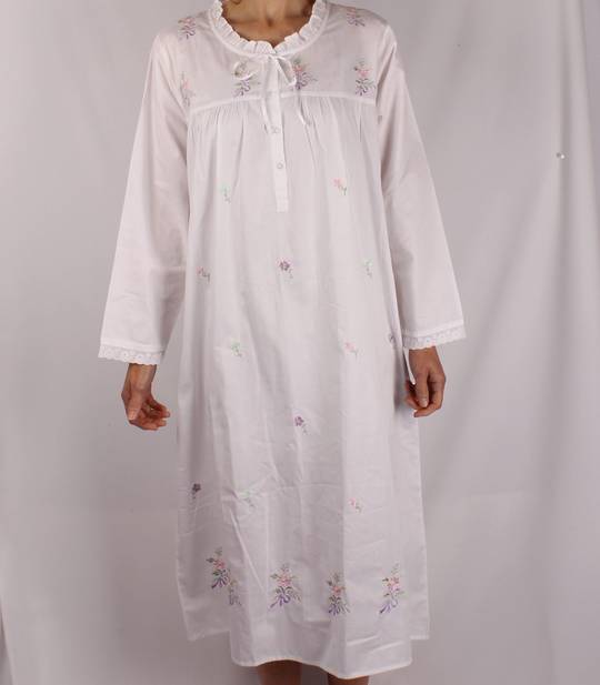 Cotton poplin winter L/S nightie, embroidered flower front,silk bow white Style:AL/ND-346